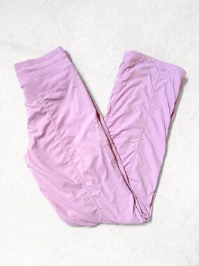Lululemon Dance Studio Mid-Rise Pant – Vitapink – Size 4